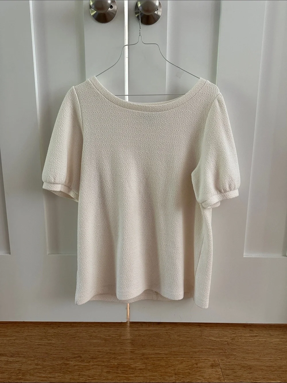 LOFT Cream Textured Puff Sleeve Top